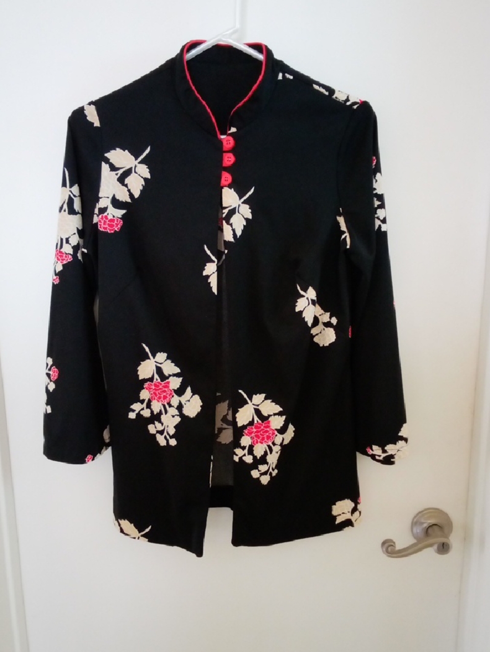 Chinese Black Floral Mandarin Collar Blazer Jacket with Pink Accents